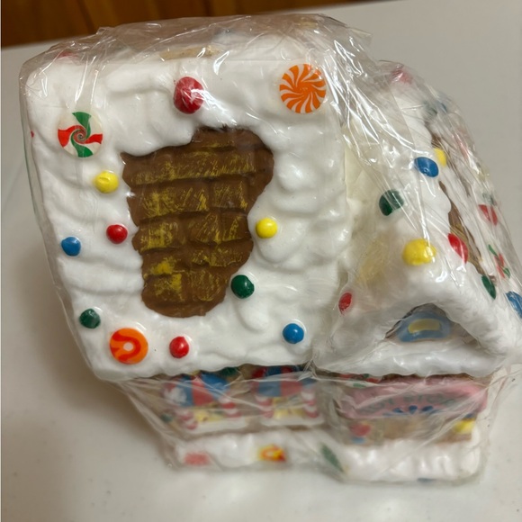Vintage Christmas Gingerbread House Candle large - Picture 9 of 9